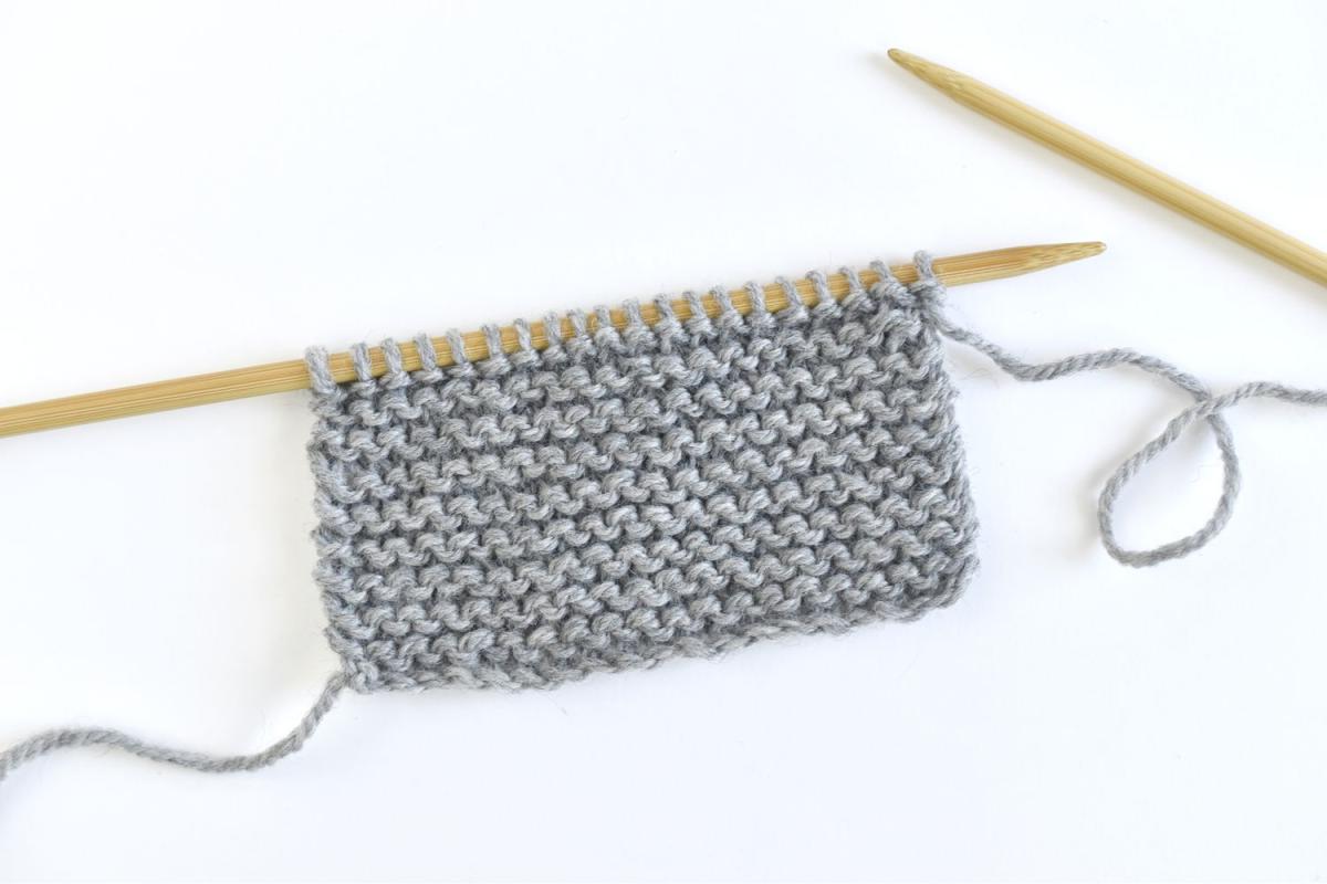 needles with garter stitch